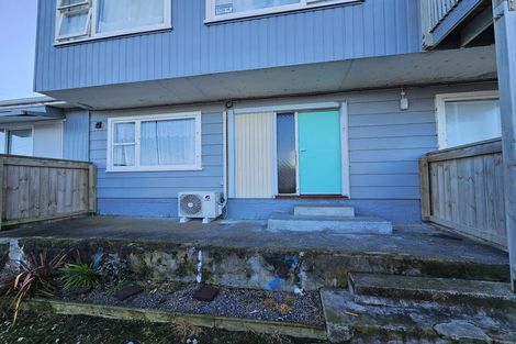 Photo of property in 60 Seafront Road, Castlecliff, Whanganui, 4501