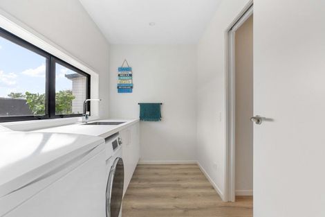 Photo of property in 121 Charleston Avenue, Whangamata, 3620