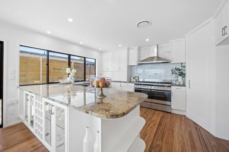 Photo of property in 28 Falstaff Place, Half Moon Bay, Auckland, 2012