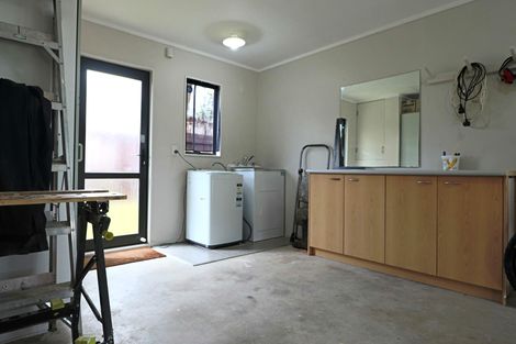 Photo of property in 34 Horlicks Place, Randwick Park, Auckland, 2105