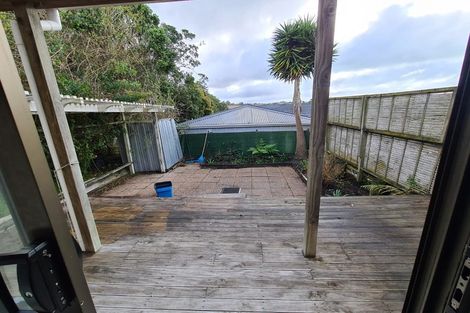 Photo of property in 8a Moera Place, Stanmore Bay, Whangaparaoa, 0932