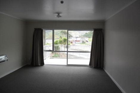 Photo of property in 95 Farmer Crescent, Taita, Lower Hutt, 5011
