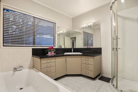 Photo of property in 28 Rahui Road, Greenhithe, Auckland, 0632