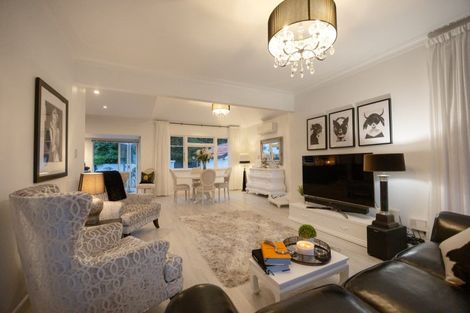 Photo of property in 12 Manuka Street, Hokowhitu, Palmerston North, 4410