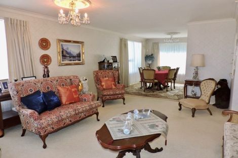 Photo of property in 12 Ordley Grove, Tawa, Wellington, 5028