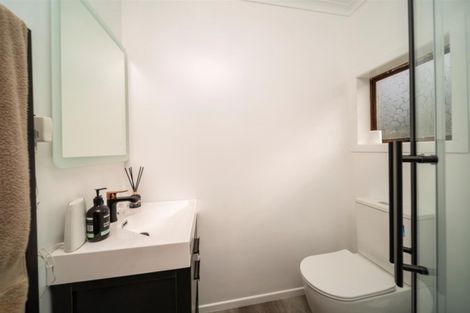 Photo of property in 56 Denby Road, Hawera, 4672