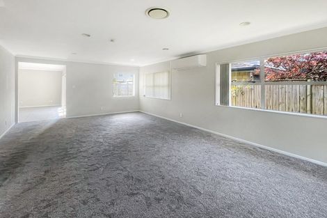 Photo of property in 22 Riviera Drive, Flat Bush, Auckland, 2019