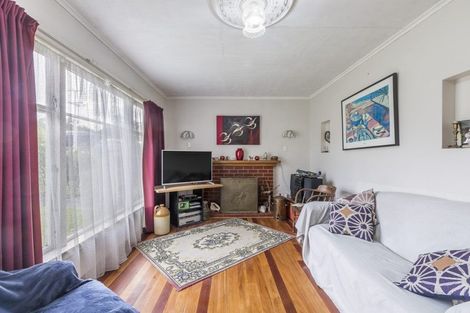 Photo of property in 6 Aotea Road, Glen Eden, Auckland, 0602