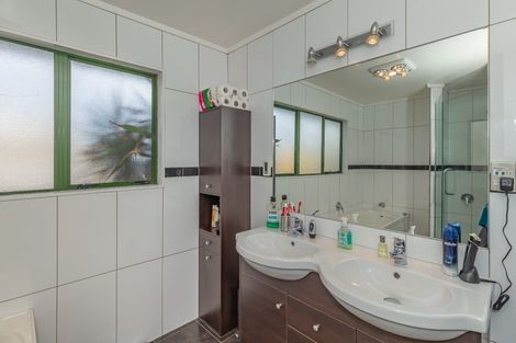 Photo of property in 24 Arataki Grove, Waitarere Beach, Levin, 5510