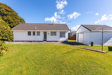 Photo of property in 27 George Street, Pahiatua, 4910
