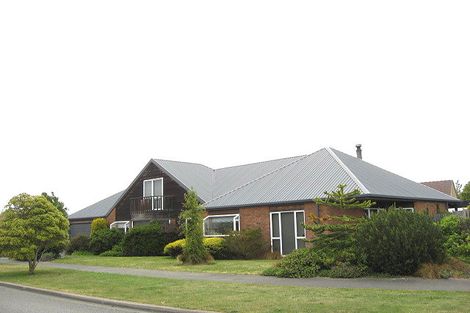 Photo of property in 1 Willoughby Lane, Parklands, Christchurch, 8083