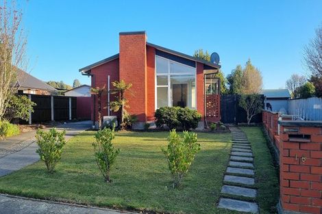 Photo of property in 16 Waiau Street, Cracroft, Christchurch, 8025