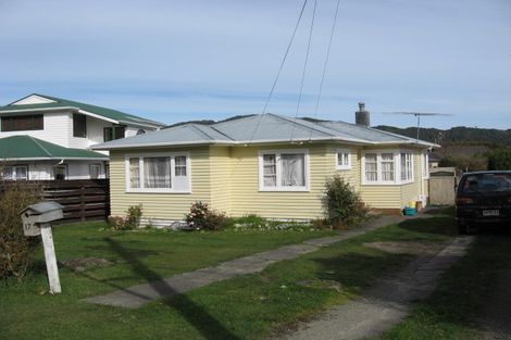 Photo of property in 17 Wise Street, Wainuiomata, Lower Hutt, 5014