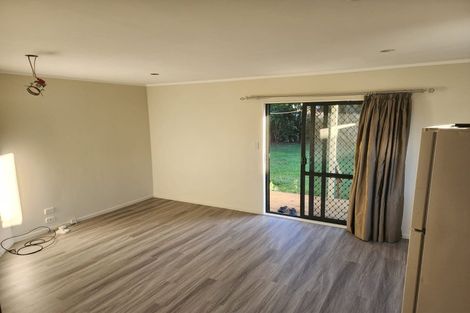 Photo of property in 12 Buckingham Crescent, Manukau, Auckland, 2025