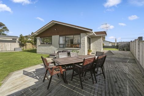 Photo of property in 323 Mangorei Road, Merrilands, New Plymouth, 4312