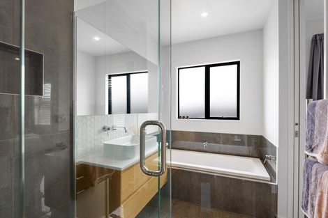 Photo of property in 2 Canter Lane, Aidanfield, Christchurch, 8025