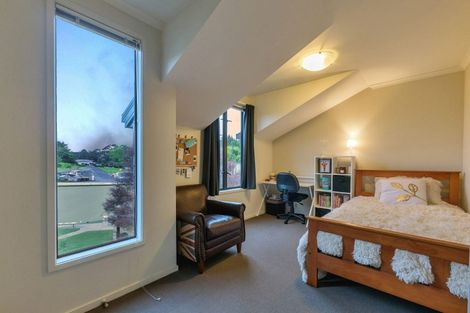 Photo of property in 13 Barnea Circle, Glen Eden, Auckland, 0602