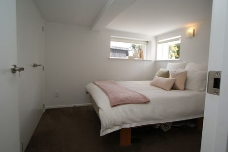 Photo of property in 33 Fairlands Avenue, Waterview, Auckland, 1026