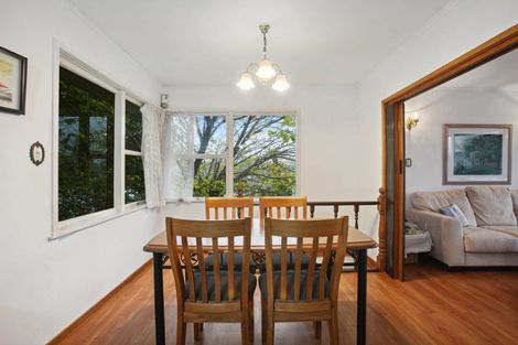 Photo of property in 33 Nevada Avenue, Pakuranga Heights, Auckland, 2010
