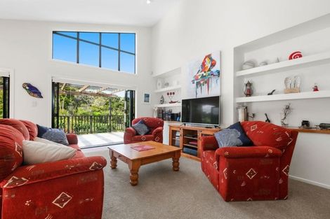 Photo of property in 80 Landing Drive, Albany, Auckland, 0632