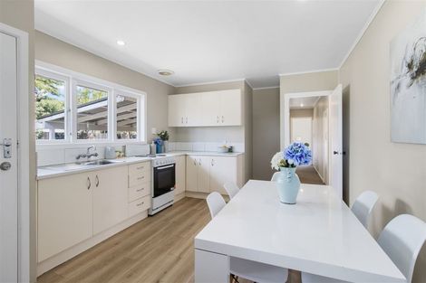 Photo of property in 2/40 Amberley Avenue, Te Atatu South, Auckland, 0610