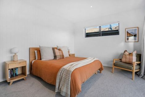 Photo of property in 11 Sapphire Spring Rise, Wanaka, 9305