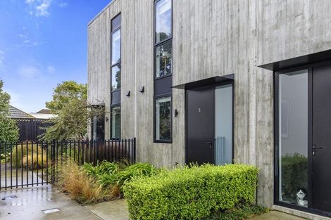 Photo of property in 13 Te Ara O Paetutu, Petone, Lower Hutt, 5012