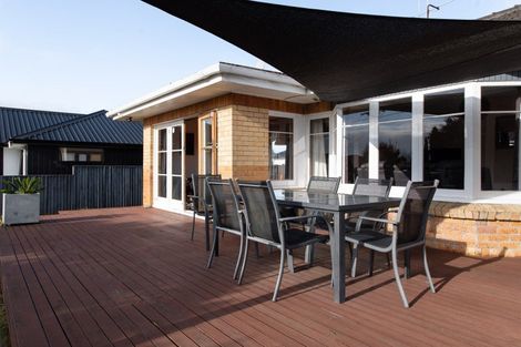 Photo of property in 19 Bolmuir Road, Forest Lake, Hamilton, 3200