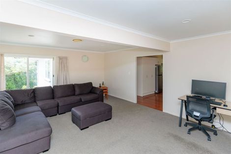 Photo of property in 29 Kahikatea Grove, Paparangi, Wellington, 6037