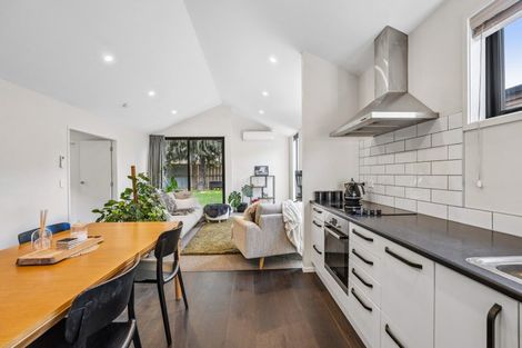 Photo of property in 2 Clover Lane, Lake Hayes, Queenstown, 9304