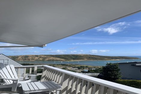 Photo of property in 14b Kahu Road, Paremata, Porirua, 5024