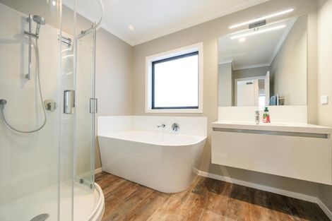 Photo of property in 12a Norwich Place, Awapuni, Palmerston North, 4412