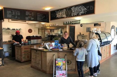 Photo of property in 734 Abel Tasman Drive, Pohara, Takaka, 7183