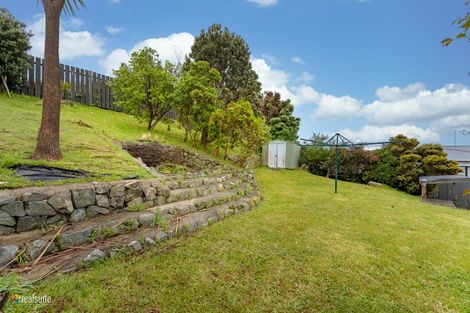 Photo of property in 35 Almora View, Ascot Park, Porirua, 5024