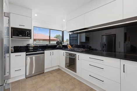 Photo of property in 5 Lamia Grove, Papamoa Beach, Papamoa, 3118