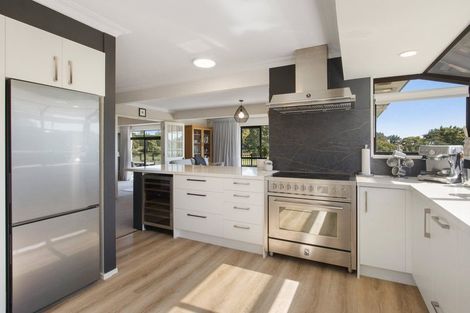 Photo of property in 57 Links View Drive, Omokoroa, 3114