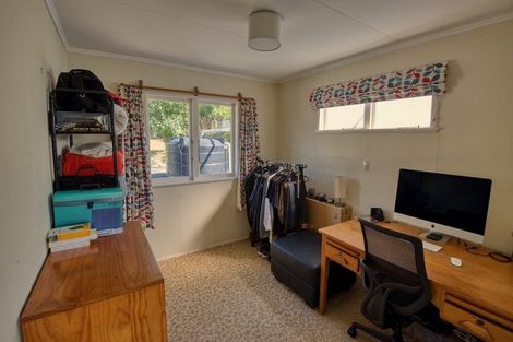 Photo of property in 24 Whangaimoana Beach Road, Whangaimoana, Featherston, 5772