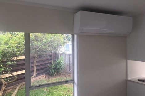 Photo of property in 1/29 Kindergarten Drive, Conifer Grove, Takanini, 2112