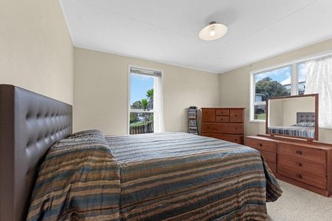Photo of property in 51 Cedar Heights Avenue, Massey, Auckland, 0614