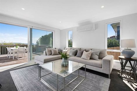 Photo of property in 954a Whangaparaoa Road, Manly, 0930