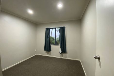 Photo of property in 9 Gallony Avenue, Massey, Auckland, 0614