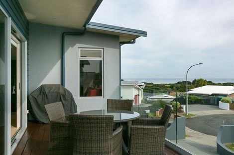 Photo of property in 3 Sunset Street, Bell Block, New Plymouth, 4312
