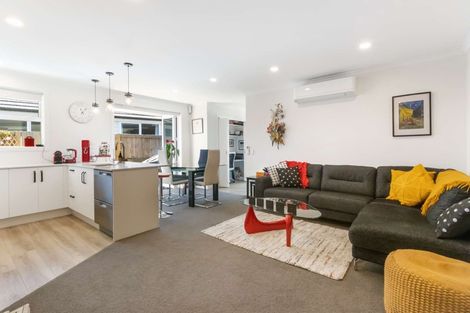 Photo of property in 14 Toi Place, Papamoa, 3118