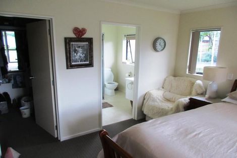 Photo of property in 4b Georgia Grove, Paraparaumu, 5032