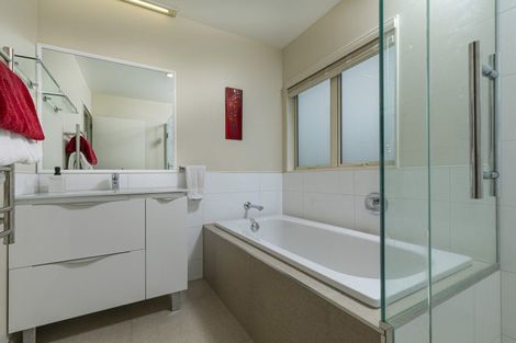 Photo of property in 73 Te Wharau Drive, Greenhithe, Auckland, 0632