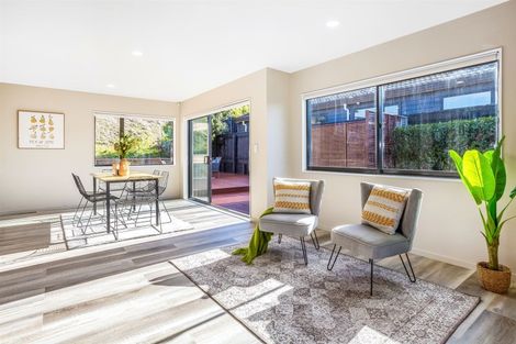 Photo of property in 32 Tongariro Drive, Aotea, Porirua, 5024