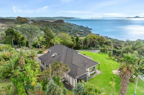 Photo of property in 1052 Cove Road, Langs Beach, Waipu, 0582