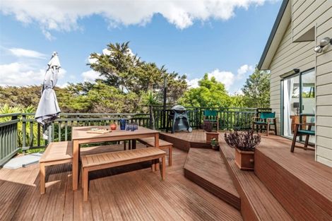Photo of property in 60 Danbury Drive, Torbay, Auckland, 0630
