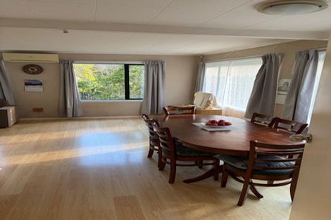Photo of property in 76 Elmslie Road, Pinehaven, Upper Hutt, 5019