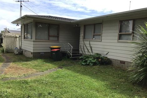 Photo of property in 1 Sandrine Avenue, Clover Park, Auckland, 2019